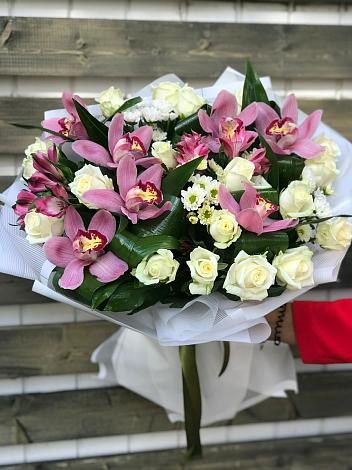 Букет цветов из: Розы и Хризантемы в Муромцево