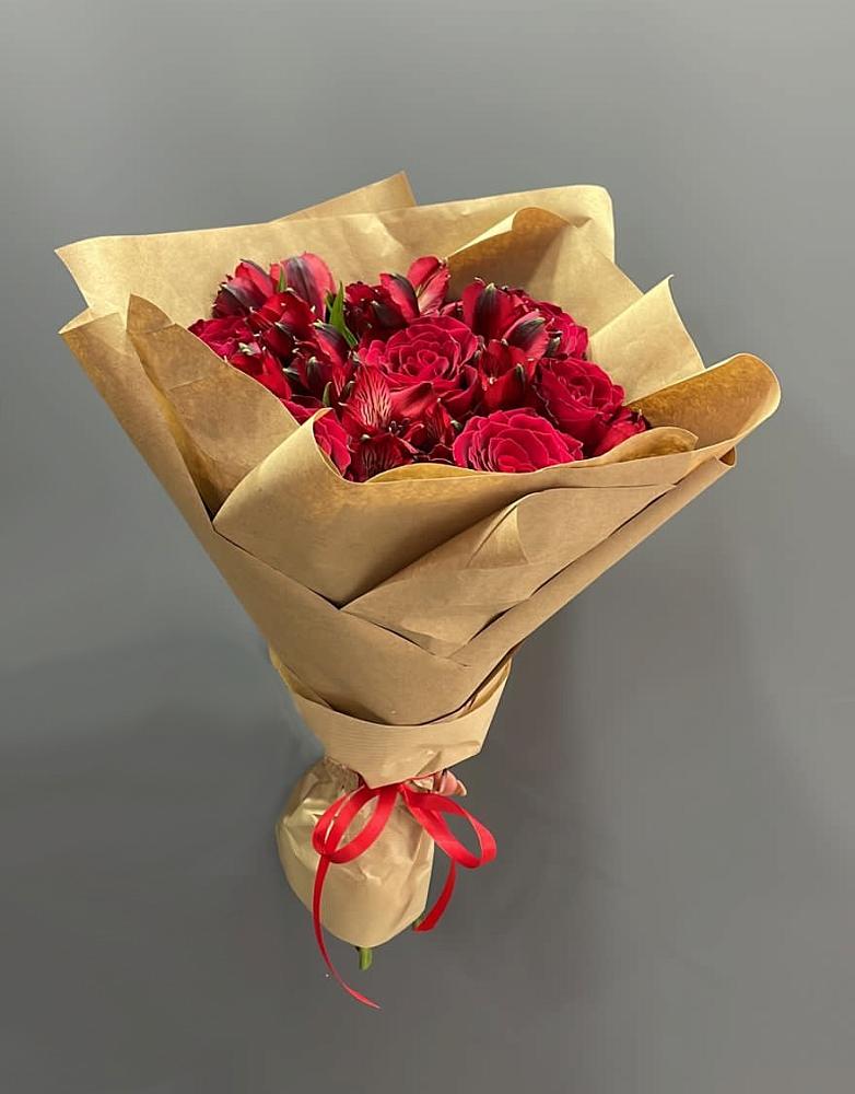 Букет цветов из: Альстромерии и Розы в Муромцево