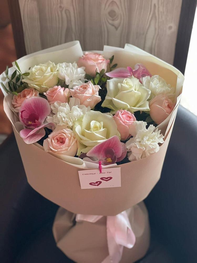 Букет цветов из: Орхидеи, Розы и Гвоздики в Муромцево