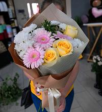 Букет цветов из:  Герберы, Розы и Хризантемы в Муромцево