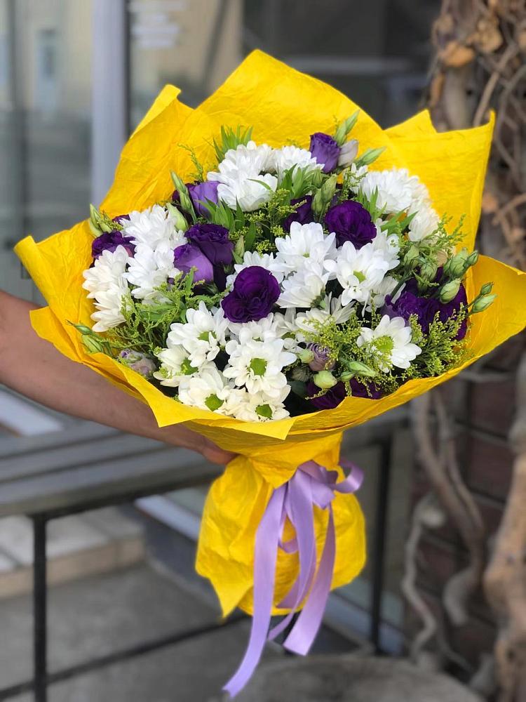Букет цветов из: Ирисы, Хризантемы и Ромашки в Муромцево