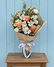 Букет цветов из:  Альстромерии, Лизиантусы, Розы и Хризантемы #REPLACE_PRED# Муромцево