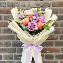 Букет цветов из:  Лизиантусы и Розы в Муромцево
