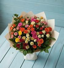 Букет Микс из разноцветных кустовых роз в Муромцево